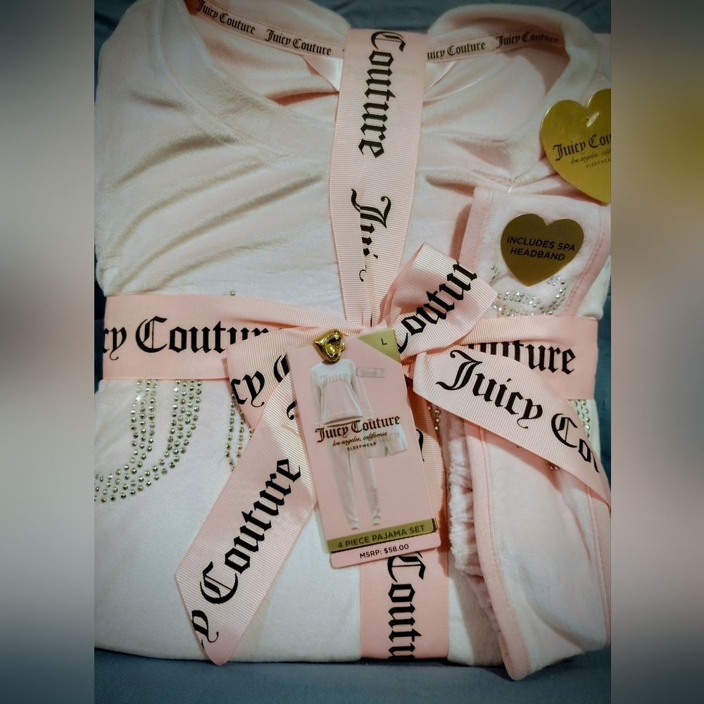 Juicy Couture Blush Pink 4 Piece Pajama Set